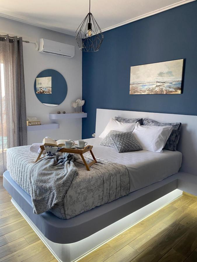 Seafront Kalamata Haven - Blue Luxury Suite Exterior foto